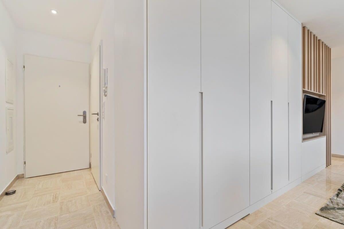 Modern Studio With King Bed, Walk To Attractions لوكسمبورغ المظهر الخارجي الصورة