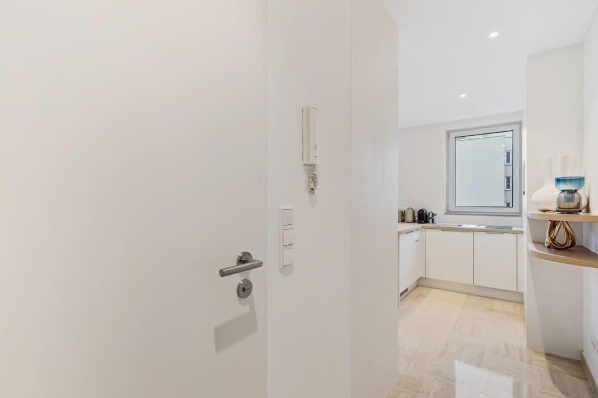 Modern Studio With King Bed, Walk To Attractions لوكسمبورغ المظهر الخارجي الصورة