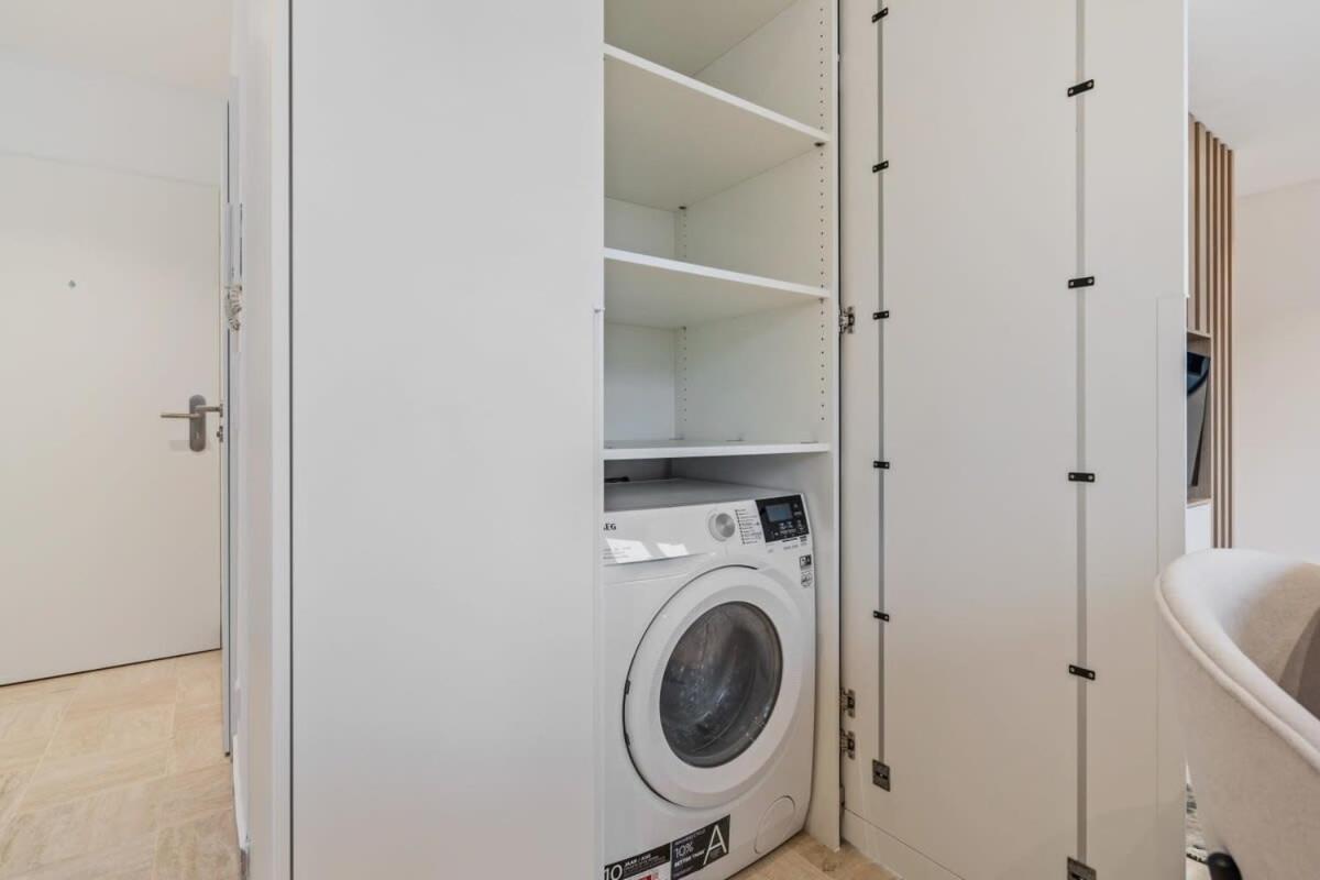 Modern Studio With King Bed, Walk To Attractions لوكسمبورغ المظهر الخارجي الصورة