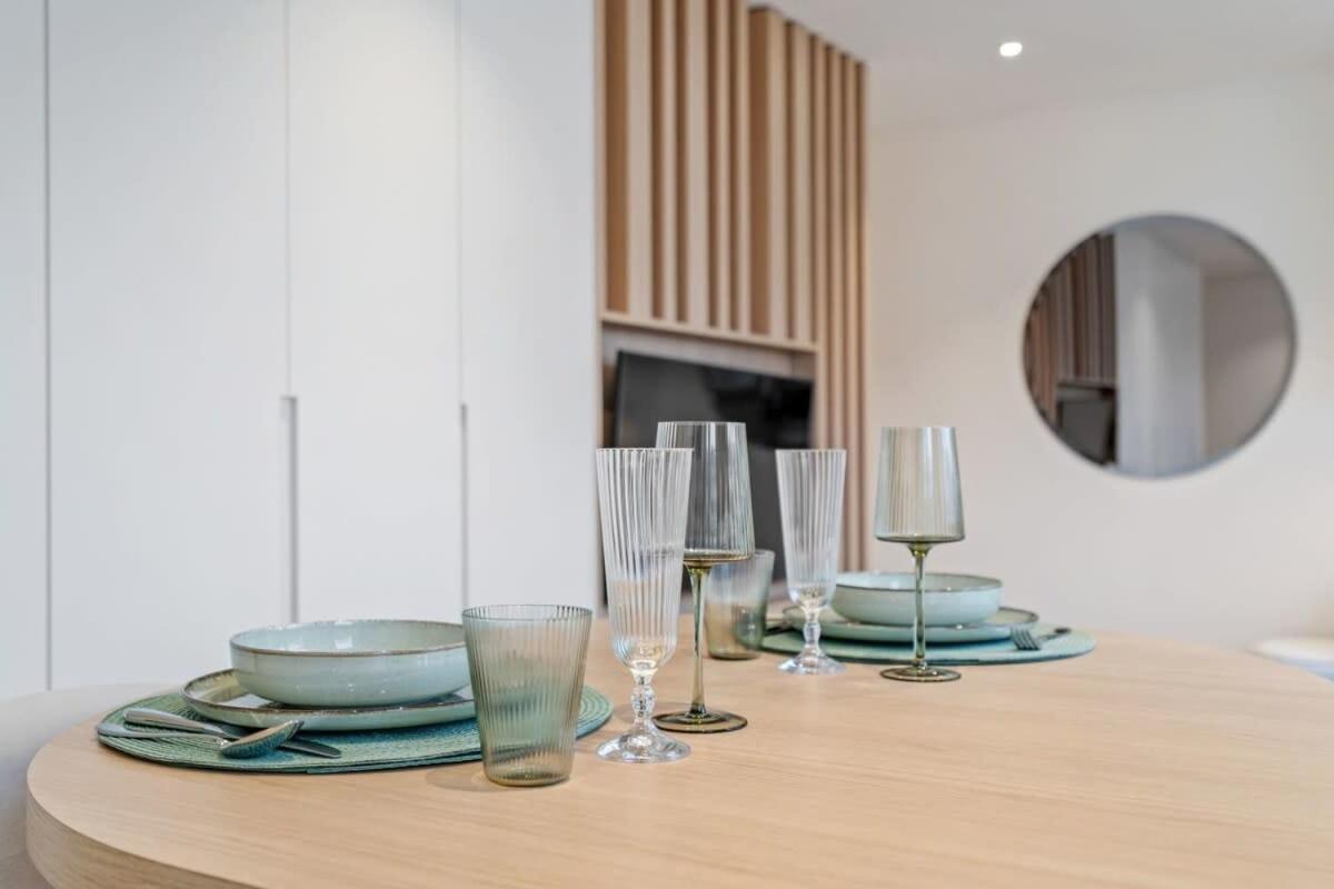 Modern Studio With King Bed, Walk To Attractions لوكسمبورغ المظهر الخارجي الصورة